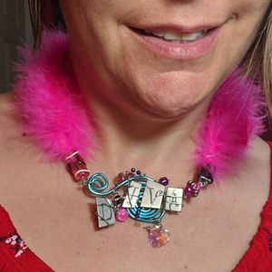 Lady DIVA Feather Boa ❤️ Necklace